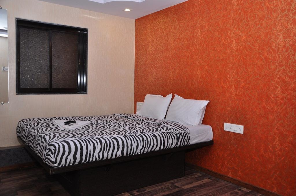 Hotel O Grand Inn Mumbai Room photo